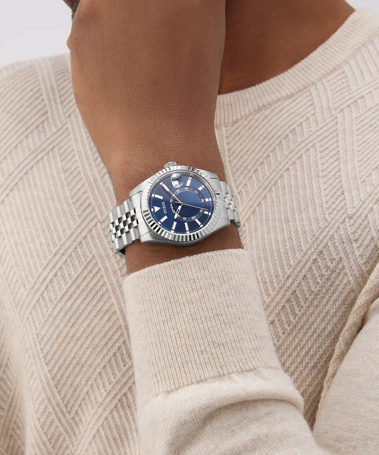 GUESS Suit & Time
