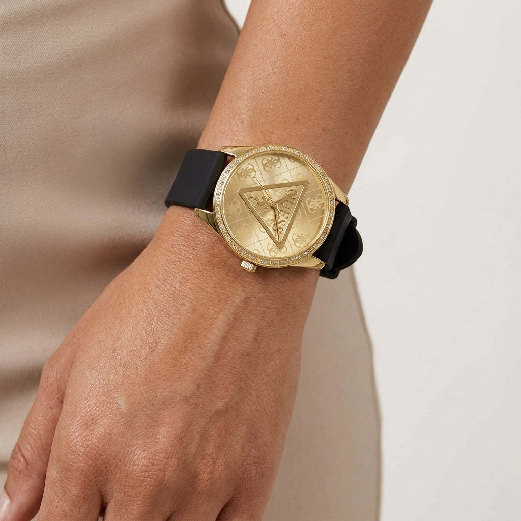 GUESS Iconic Triangle Quattro G