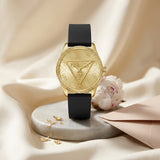 GUESS Iconic Triangle Quattro G